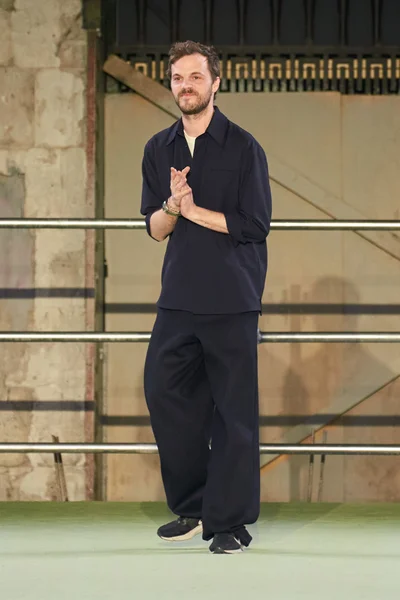 Look 70